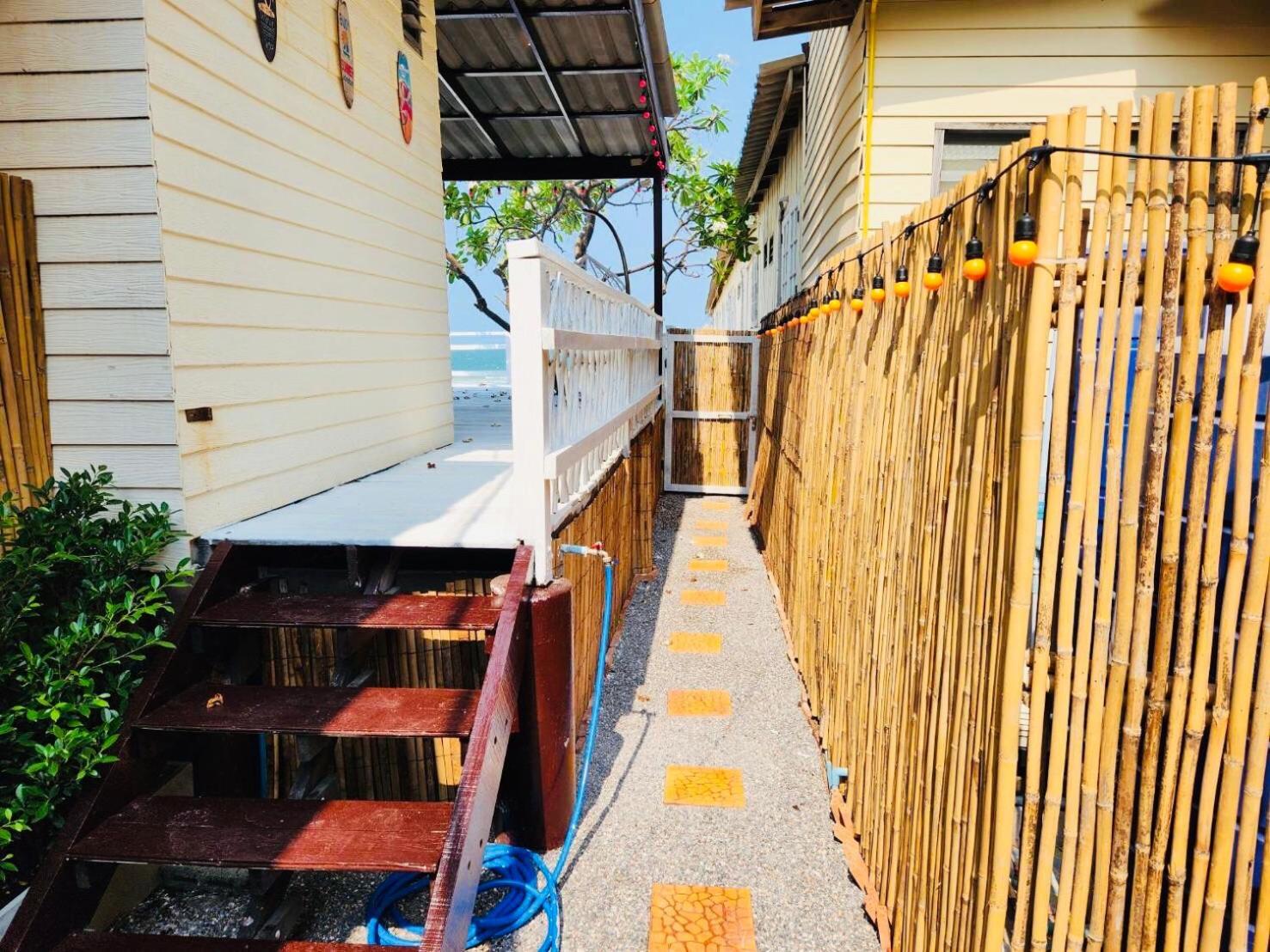 Hotel Karoon Hut HHQ Exterior foto